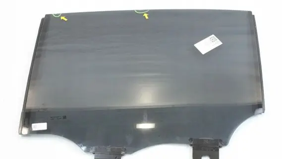 BMW 7 G70 Rear door window glass 9451871
