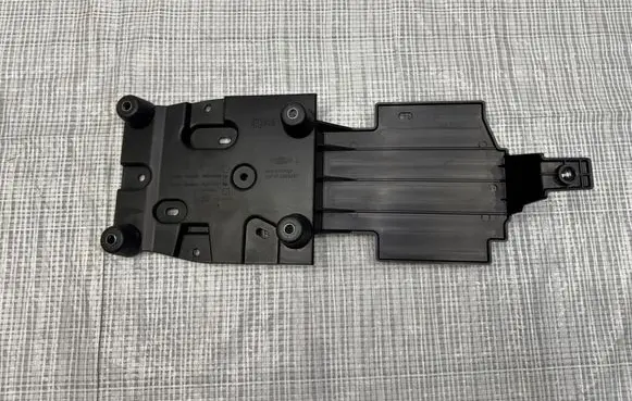 Fiat 600 Centre console side trim front 9834324380