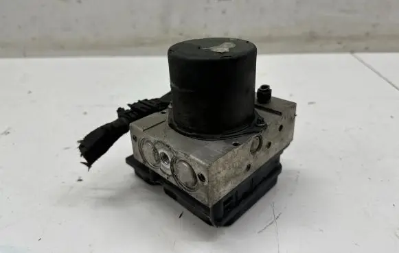 Mercedes-Benz E W212 ABS Pump A2124312012