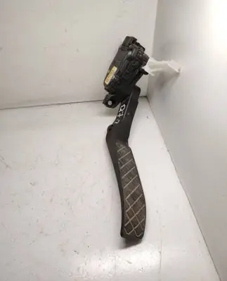 Audi Q7 4L Accelerator throttle pedal 7L0723507D 6PV00802624