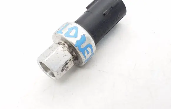 Air conditioning (A/C) pressure sensor