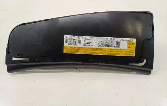 Mercedes-Benz CLA C117 X117 W117 Seat airbag 617773202