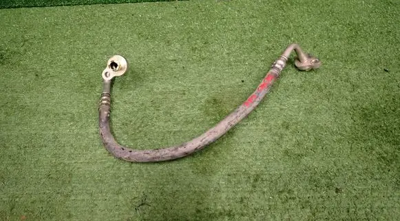 Volvo XC90 Air conditioning (A/C) pipe/hose 31497391
