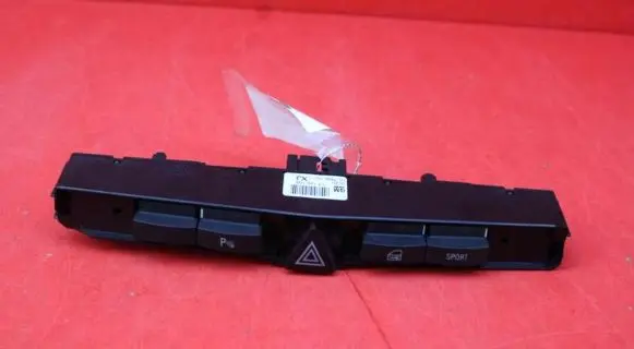 Opel Zafira B Hazard light switch 13100108