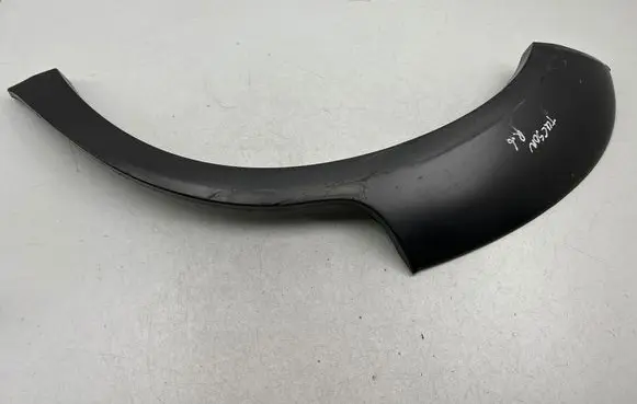 Hyundai Tucson JM Rear fender molding trim 877422E000