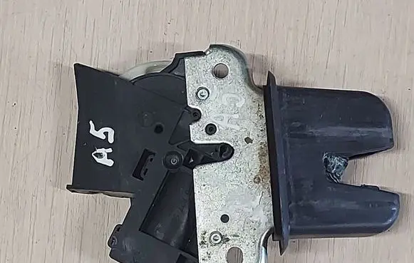 Audi A5 8T 8F Tailgate/trunk/boot lock/catch/latch 4F0827505D