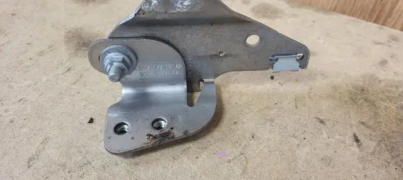 Mercedes-Benz GLC C253 EGR valve cooler bracket A2741421440