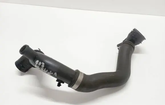 Volkswagen PASSAT B7 Engine coolant pipe/hose 3C0121087A