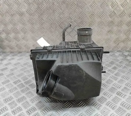 Opel Movano C Air filter box 165008632R