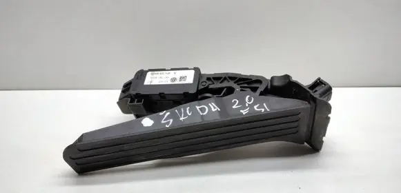 Skoda Octavia Mk2 (1Z) Accelerator throttle pedal 1K1721503L