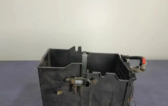 Ford Grand C-MAX Battery box tray AM51-10723-AD