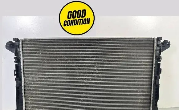 Volkswagen Touareg III Coolant radiator 8W0121251AB