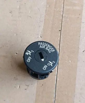 Passenger airbag on/off switch