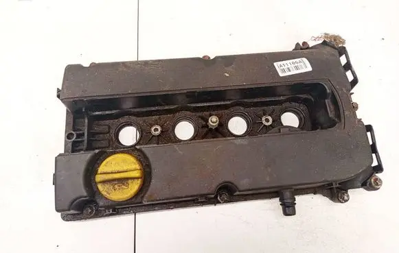 Opel Zafira B Rocker cam cover 55564395