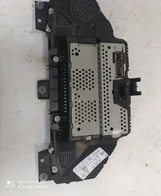 Volkswagen Touareg II Speedometer (instrument cluster) 7P6920980 0263677012