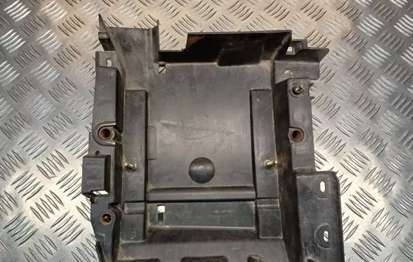 Renault Espace - Grand espace IV Battery tray 8200003065