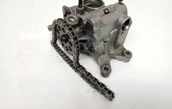 Volvo XC70 Oil pump 31330979 16804701 1010110090