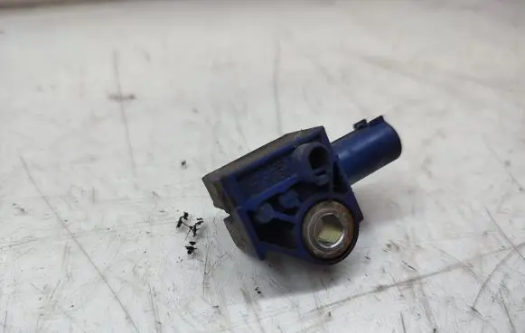 Mercedes-Benz E C207 W207 Airbag deployment crash/impact sensor A2128204926