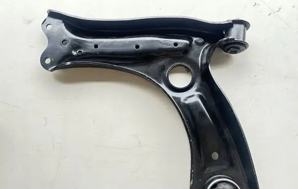 Volkswagen Polo V 6R Rear control arm