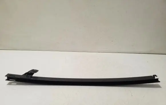 Opel Zafira C Rear door windshield rail 672160