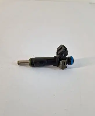 Opel Astra H Fuel injector 55353806