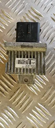 Citroen DS5 Glow plug pre-heat relay 9663824880