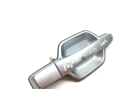 Mitsubishi Pajero Front door exterior handle MR556248