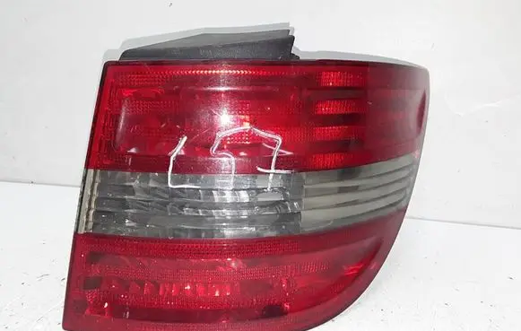 Mercedes-Benz B W245 Rear/tail lights A1698202664