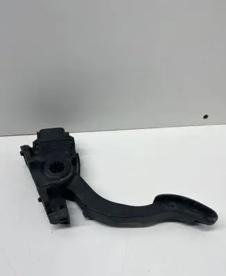Volvo V70 Accelerator throttle pedal 6G929F836AD 6PV00922000