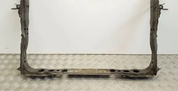 Toyota Auris 150 Radiator support slam panel