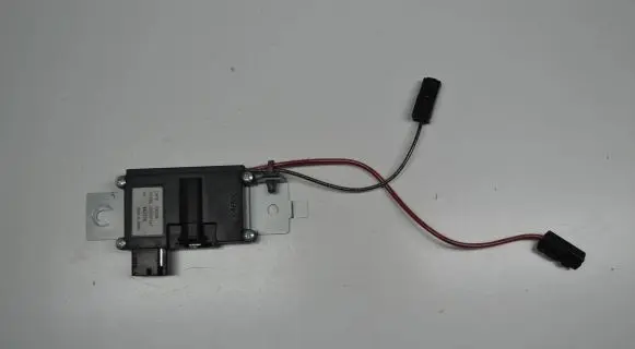 Hyundai Santa Fe Aerial antenna amplifier 05059070AF