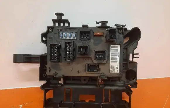 Peugeot 407 Fuse box set BSCA0200