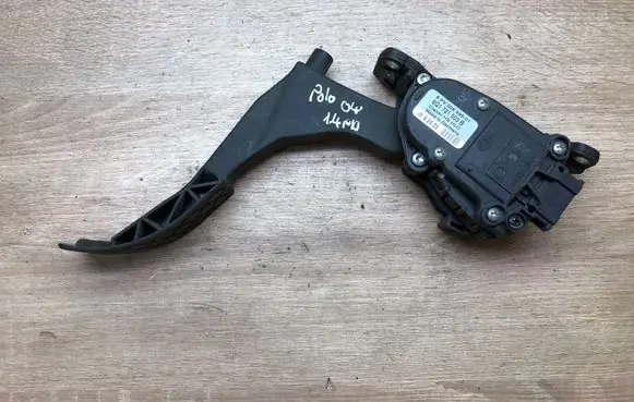 Skoda Octavia Mk2 (1Z) Accelerator throttle pedal 6Q1721503B