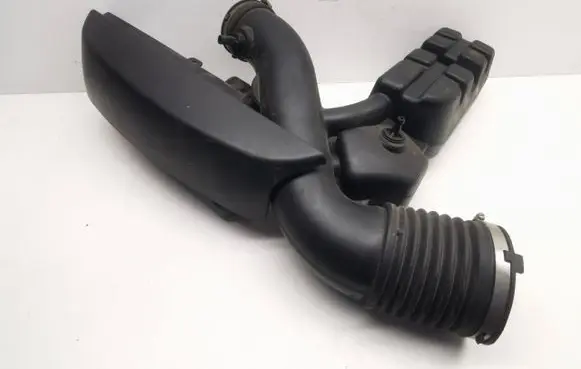 Dodge Durango Intake resonator 68251622AD