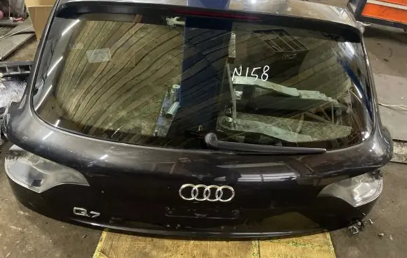Audi Q7 4L Tailgate/trunk/boot lid