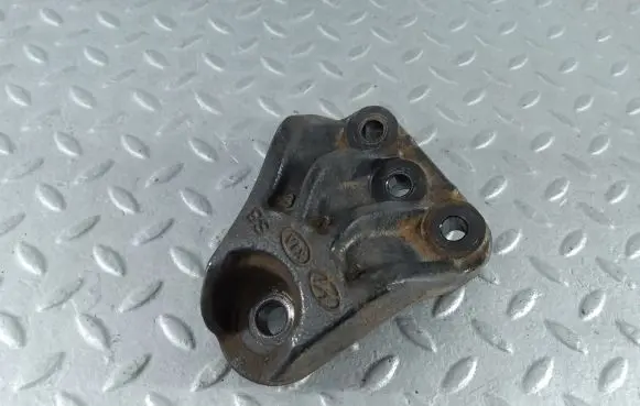 KIA Ceed Engine mounting bracket 21825A7200