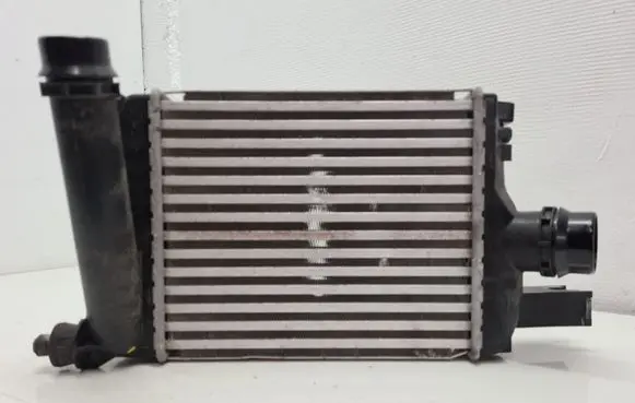 Dacia Sandero Intercooler radiator 144963014R