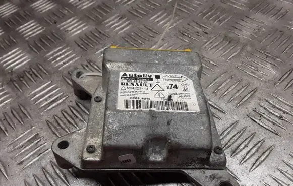 Renault Laguna II Airbag control unit/module 605487500 8200412021A 216190878