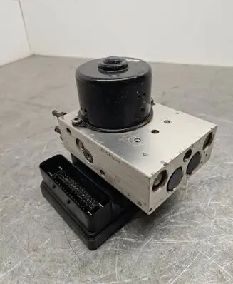 Volvo S60 ABS Pump 8671224 P0871223