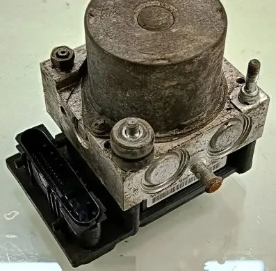 Dacia Logan I ABS control unit/module