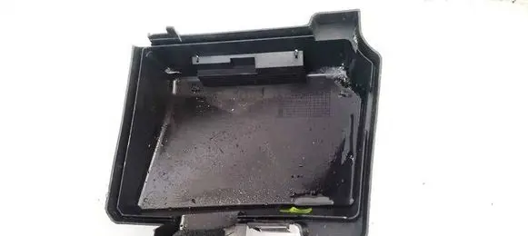 Peugeot 206 Fuse box cover 9640866580