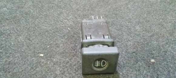 Fog light switch