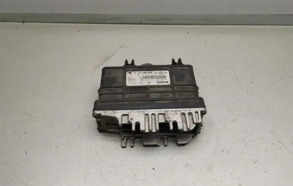 Volkswagen Golf III Engine control unit/module 0261203184 0261203185 8A0907311H