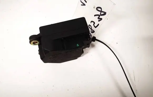 Volvo S60 Air flap motor/actuator 74933F
