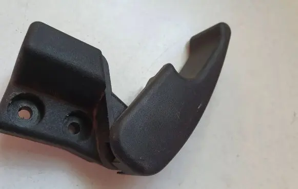 Volkswagen Golf IV Engine bonnet (hood) release handle 1H1823533 PA625GF