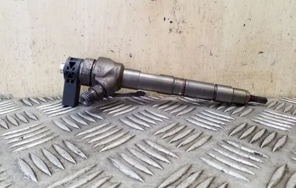 Fuel injector