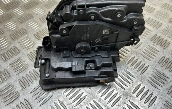 BMW X5 F15 Front door lock 7281934 51217281934 18283810