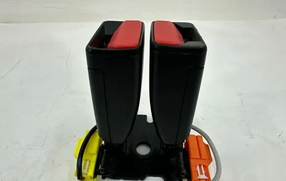 Volvo V40 Rear seatbelt buckle 31377484