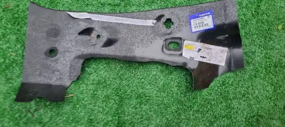 Volvo XC60 Tailgate/boot lid cover trim 32205995