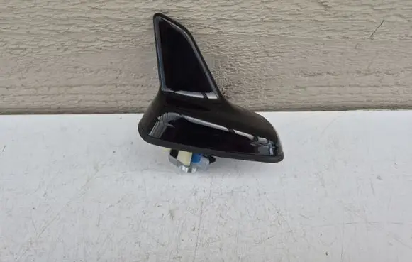 Audi A4 S4 B8 8K Aerial GPS antenna 4G0035503E